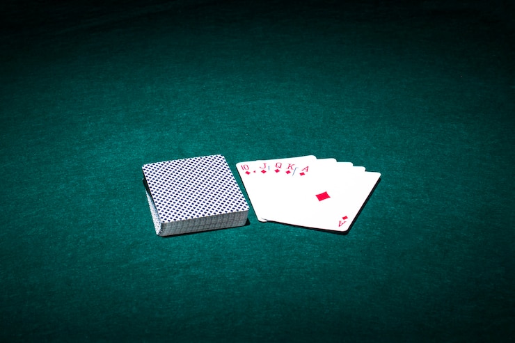 Modern poker cards composition