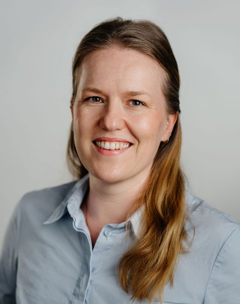 Business Portrait von Svenja Suhr, Managerin Caspar Clinic.