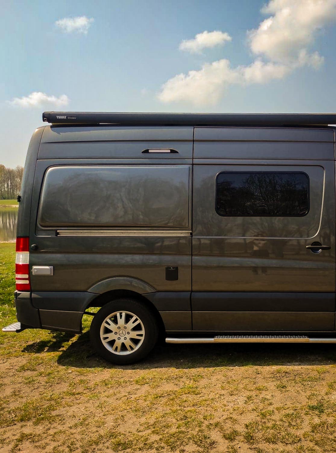 Flares voor mercedes sprinter. gemaakt door hop custom campers