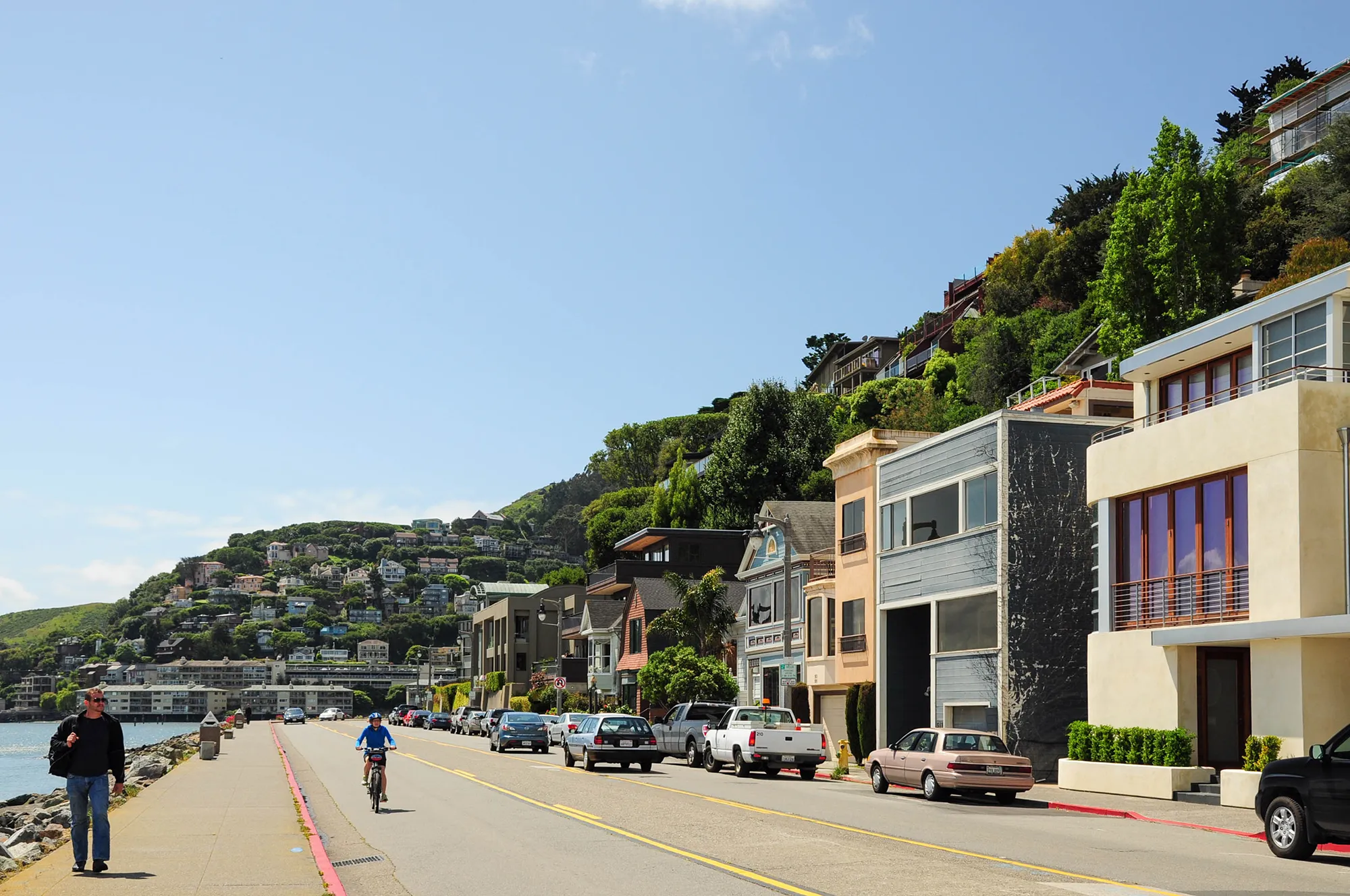 Street in Saisalito, CA, USA.