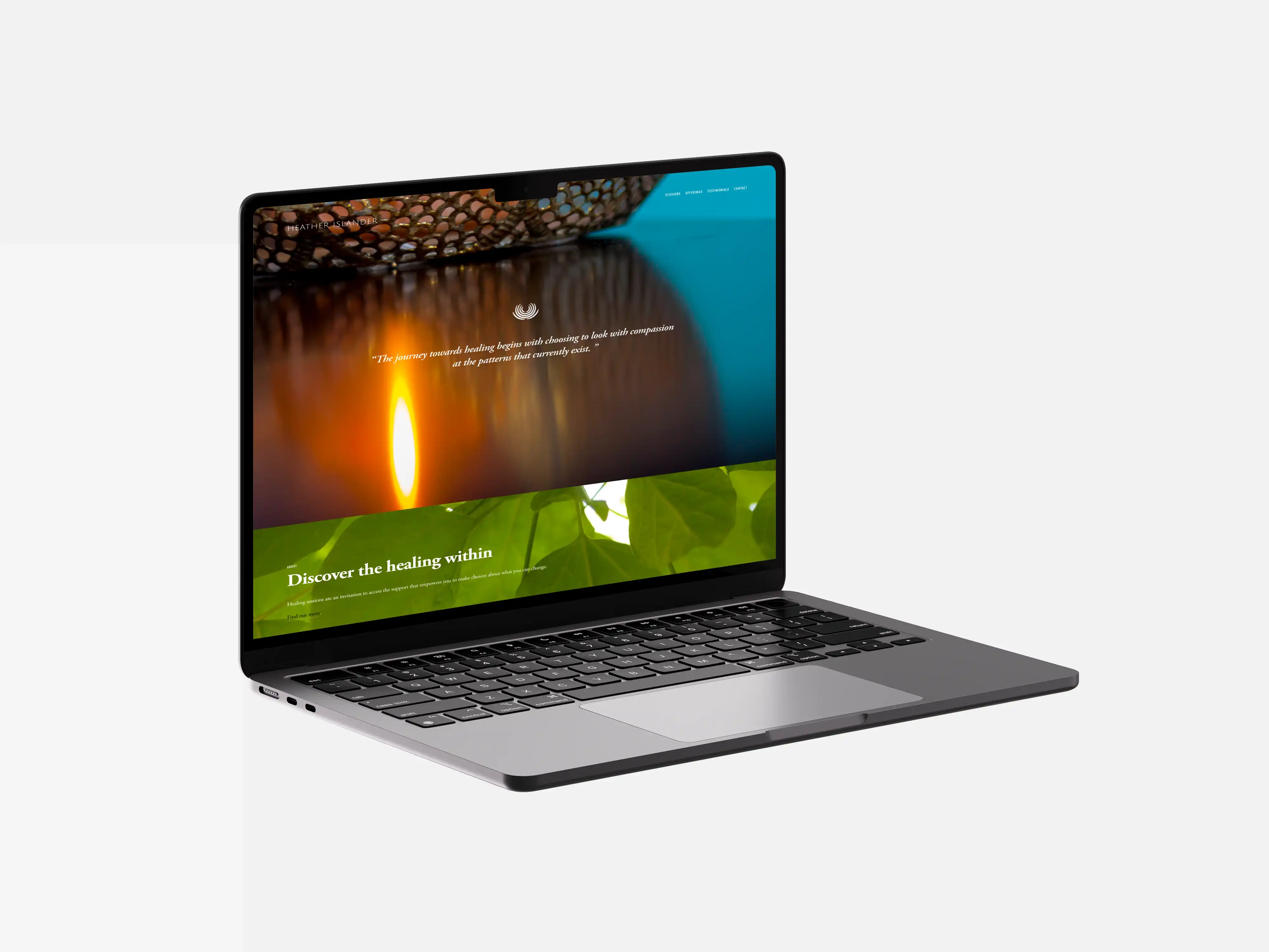 Laptop/Desktop mockup for heatherislander.com