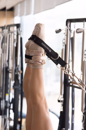 Pose de pilates reformer