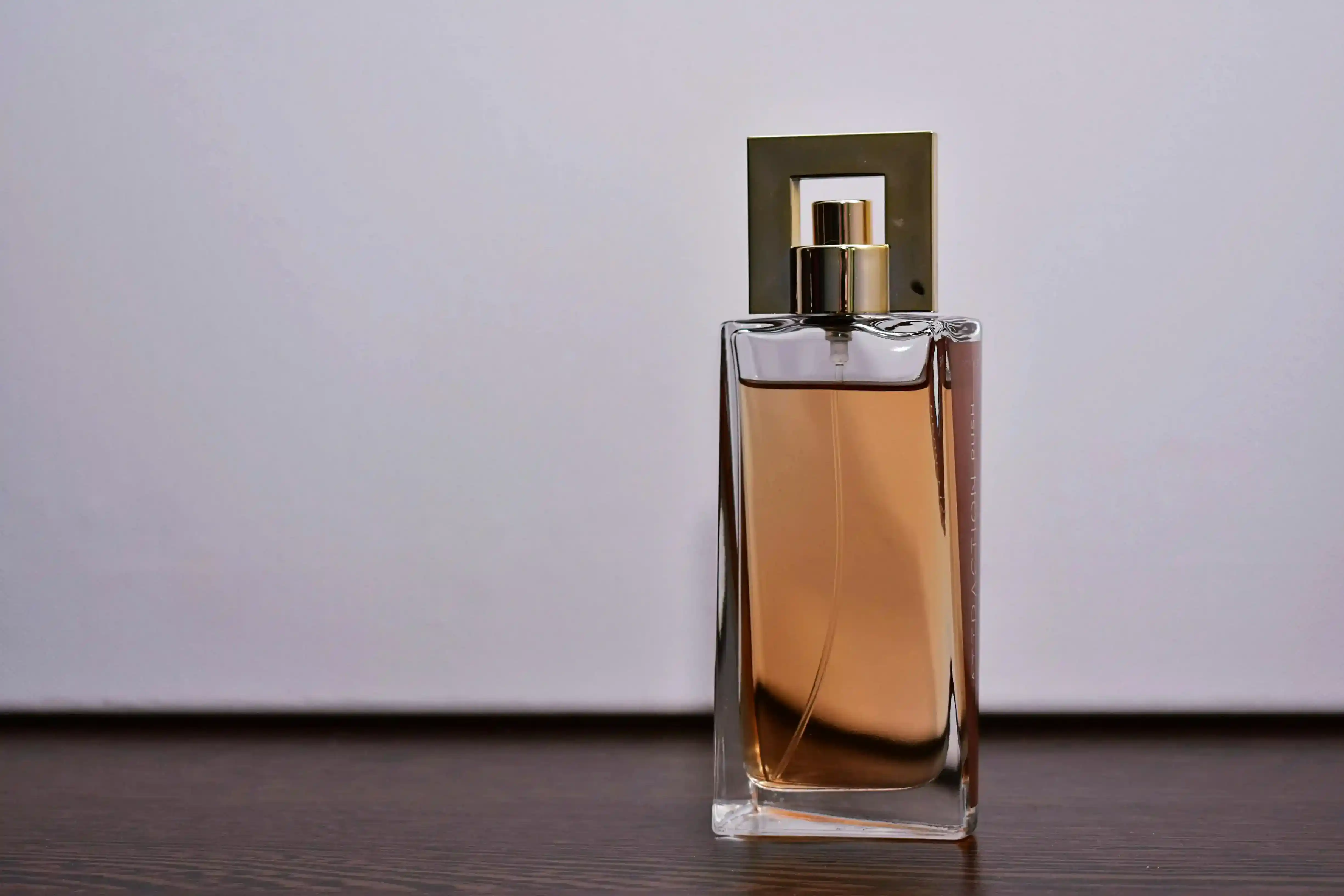 Champagne‑Smell on a Soda Budget: Student‑Friendly Scent Tips