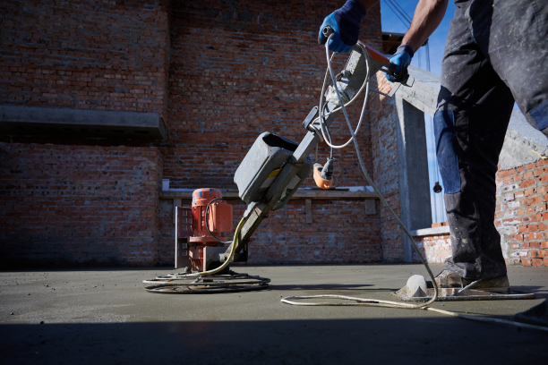 Asphalt worker 