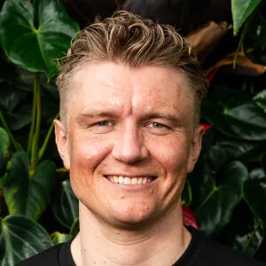 Oliver Reeves CEO @ Revilo Recruitment