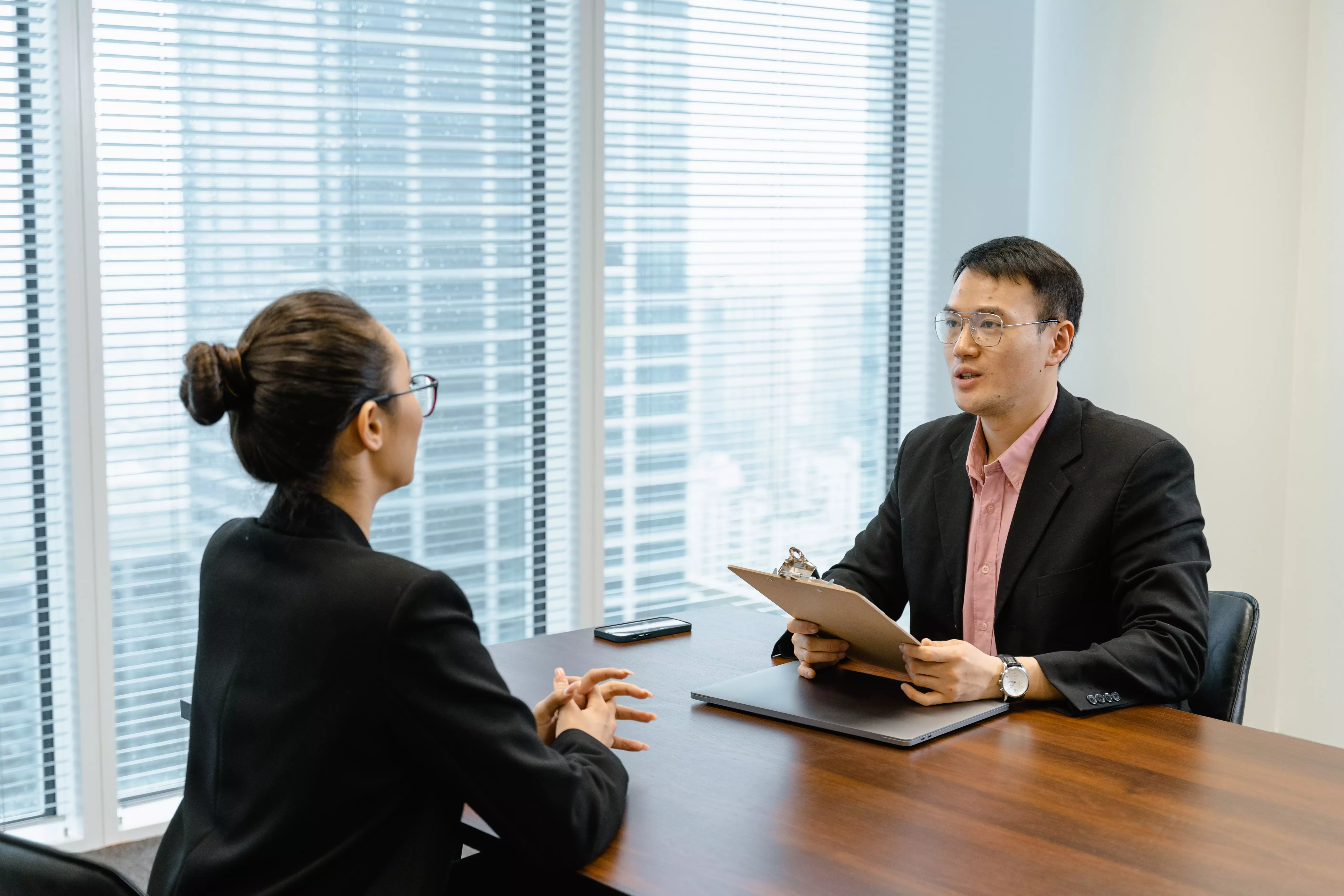 Use this key account manager interview questions template to evaluate your candidates.