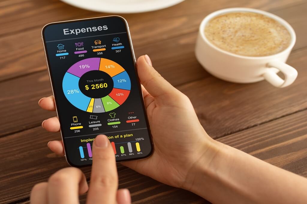 Expense tracking app to manage spending, budgets, and personal finances