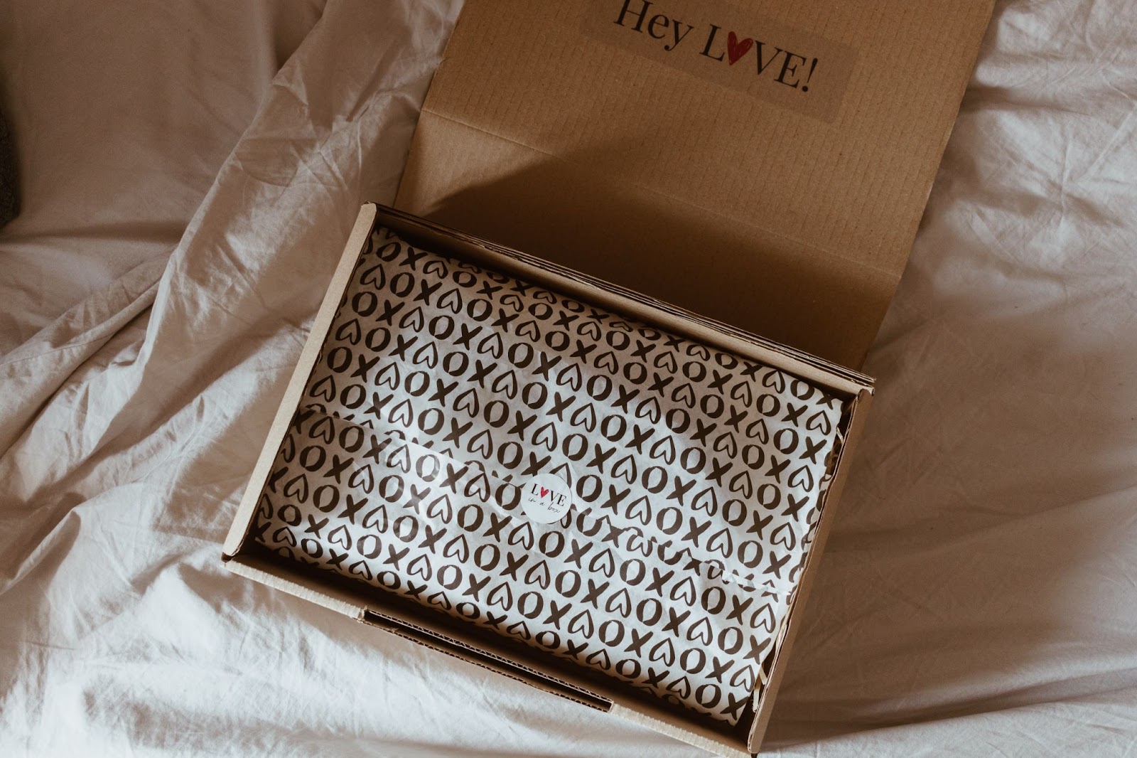 sustainable cardboard and paper packaging