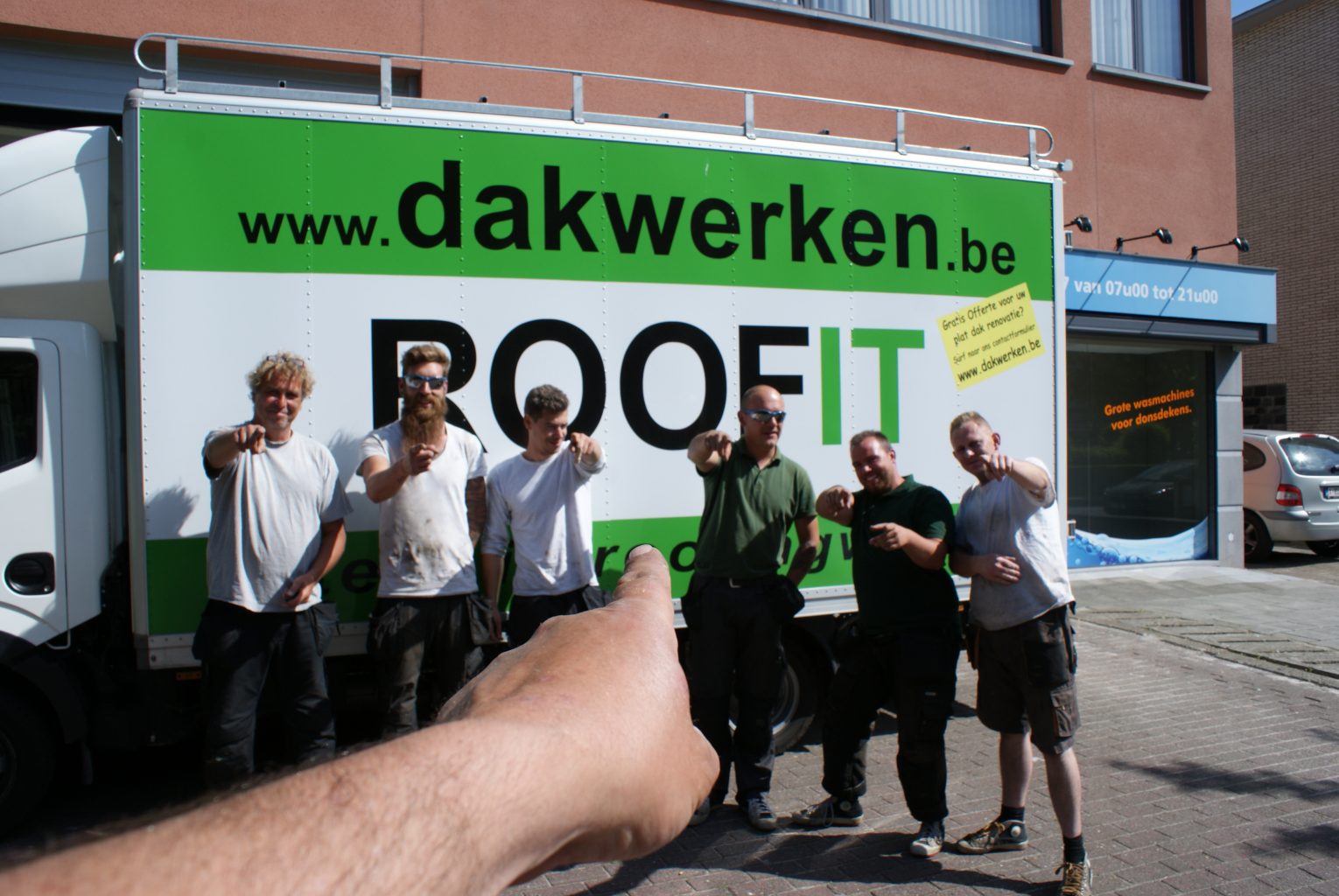 Dakwerken Roofit teamfoto
