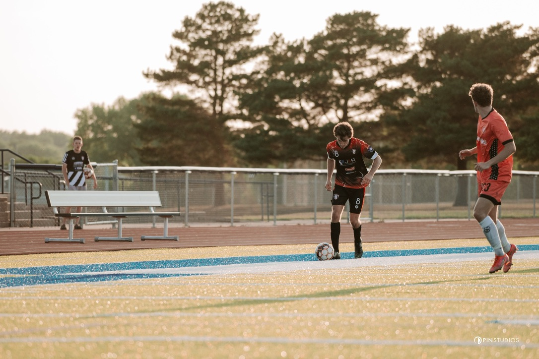 Action shot of Trace Dobson with the Sioux Falls Thunder
