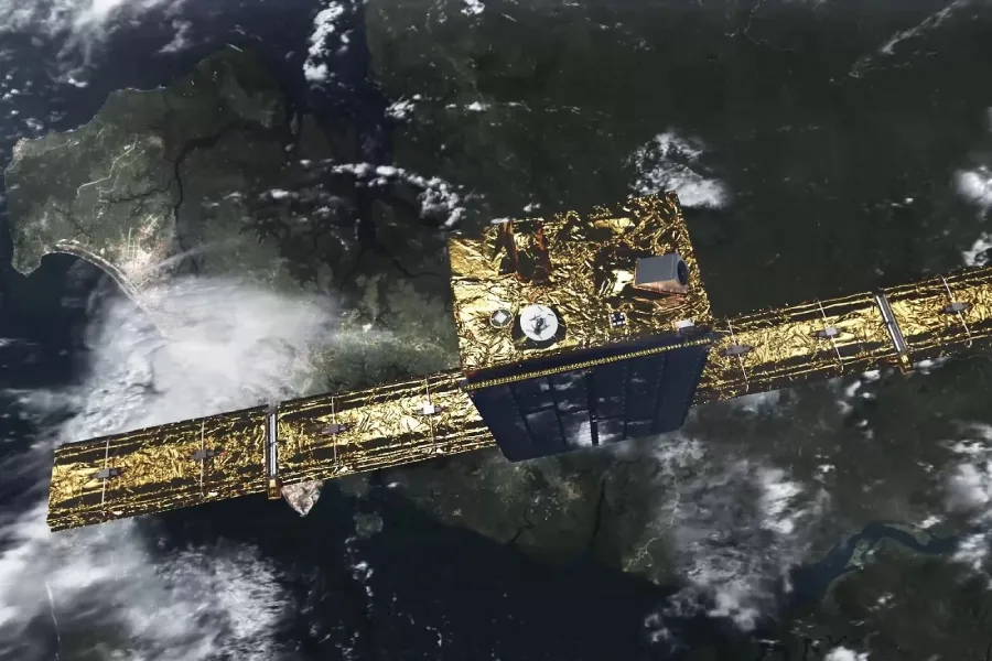 SAR microsatellite and Finland’s first commercial satellite