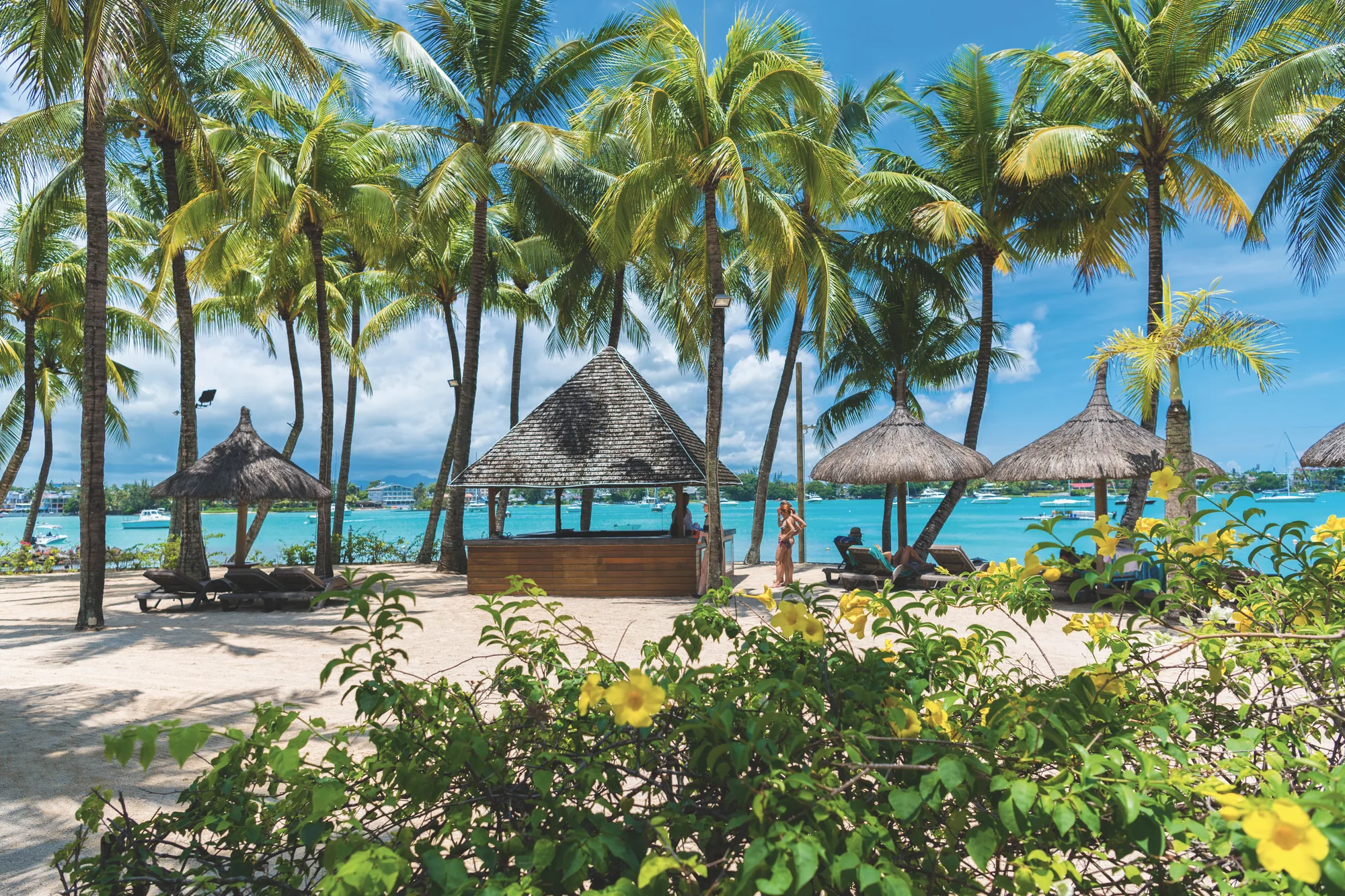 mauritius-beach-resort-couple-arriva with ocean views in Mauritius.