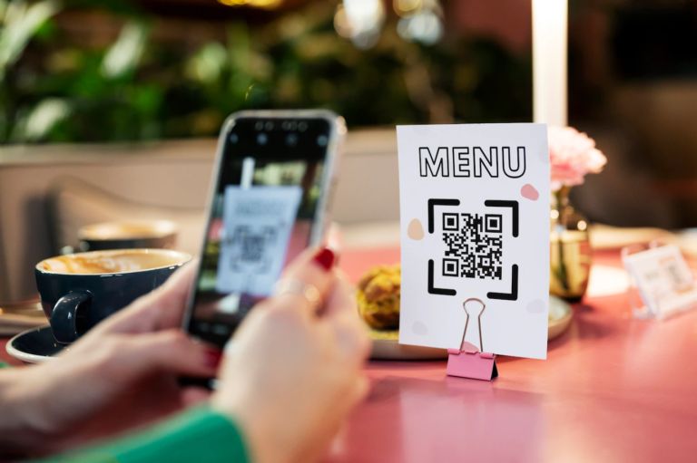 How-to-use-QR-Code-Digital-Menu-768x511.png