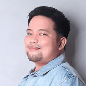 Paul Valderrama - AI Solutions Engineer