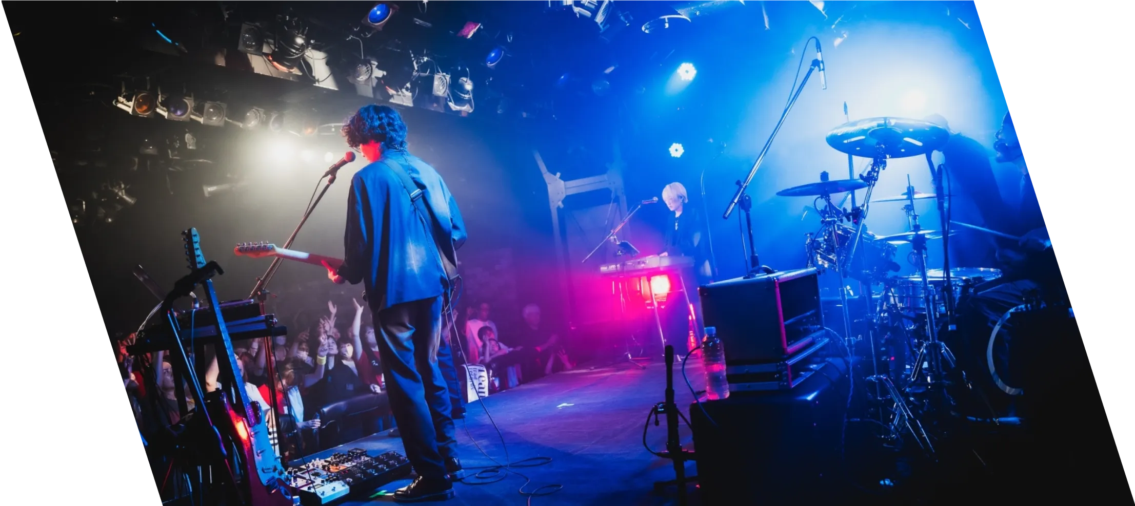 ライブステージ