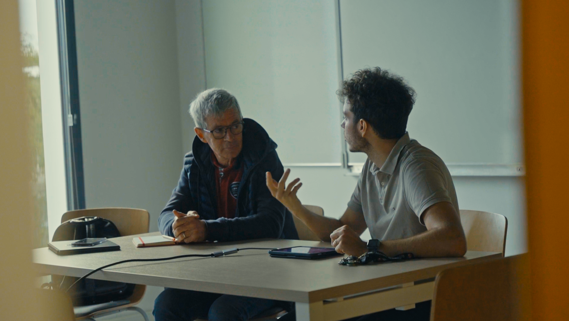 Séance de media training animée par Skiveo auprès d’un dirigeant en entreprise.