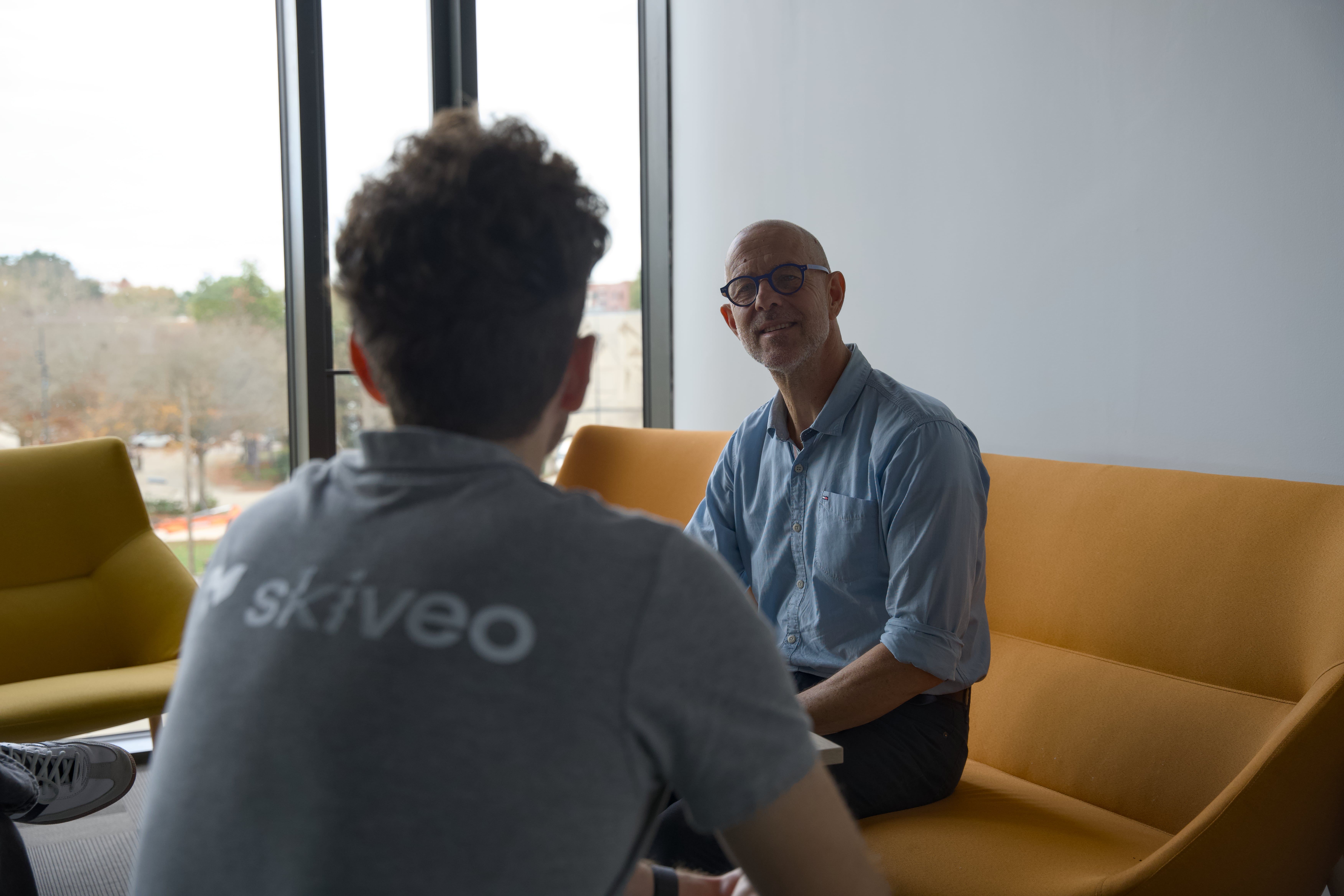 Exemple de session de media-training Skiveo dédiée à la préparation d’un pitch vidéo professionnel