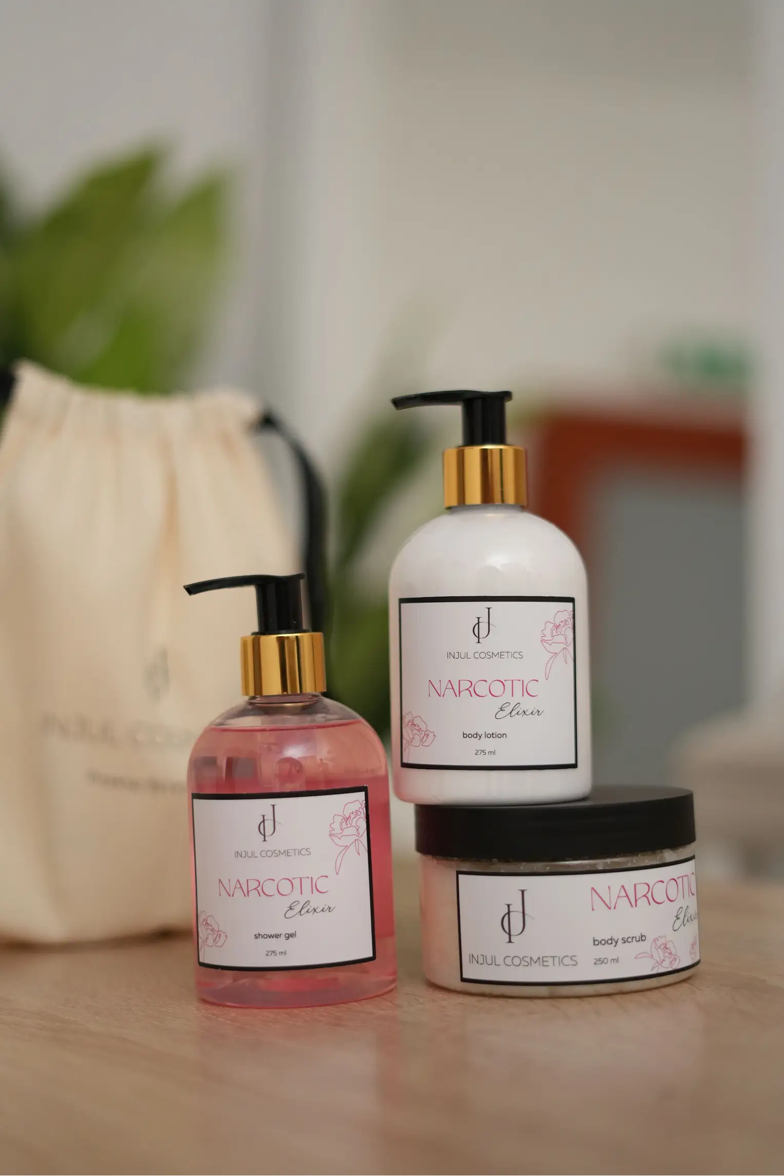 Набір Лосьйон + Скраб + Гель для душу “Narcotic Elixir”