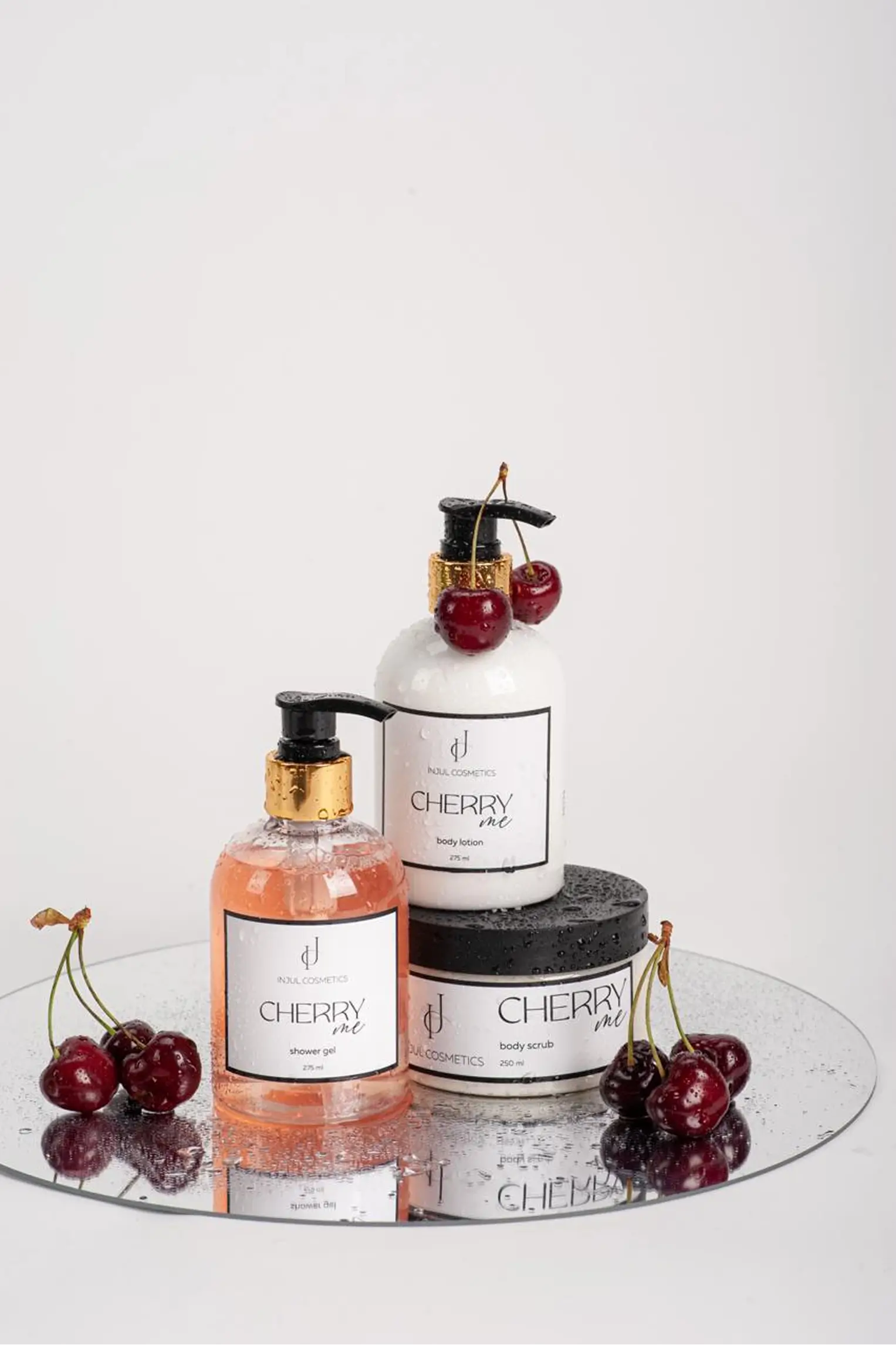 Набір Лосьйон + Скраб + Гель для душу “Cherry.Me”