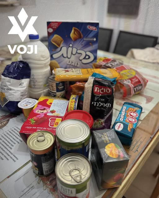 A group of food on a tableAI-generated content may be incorrect.