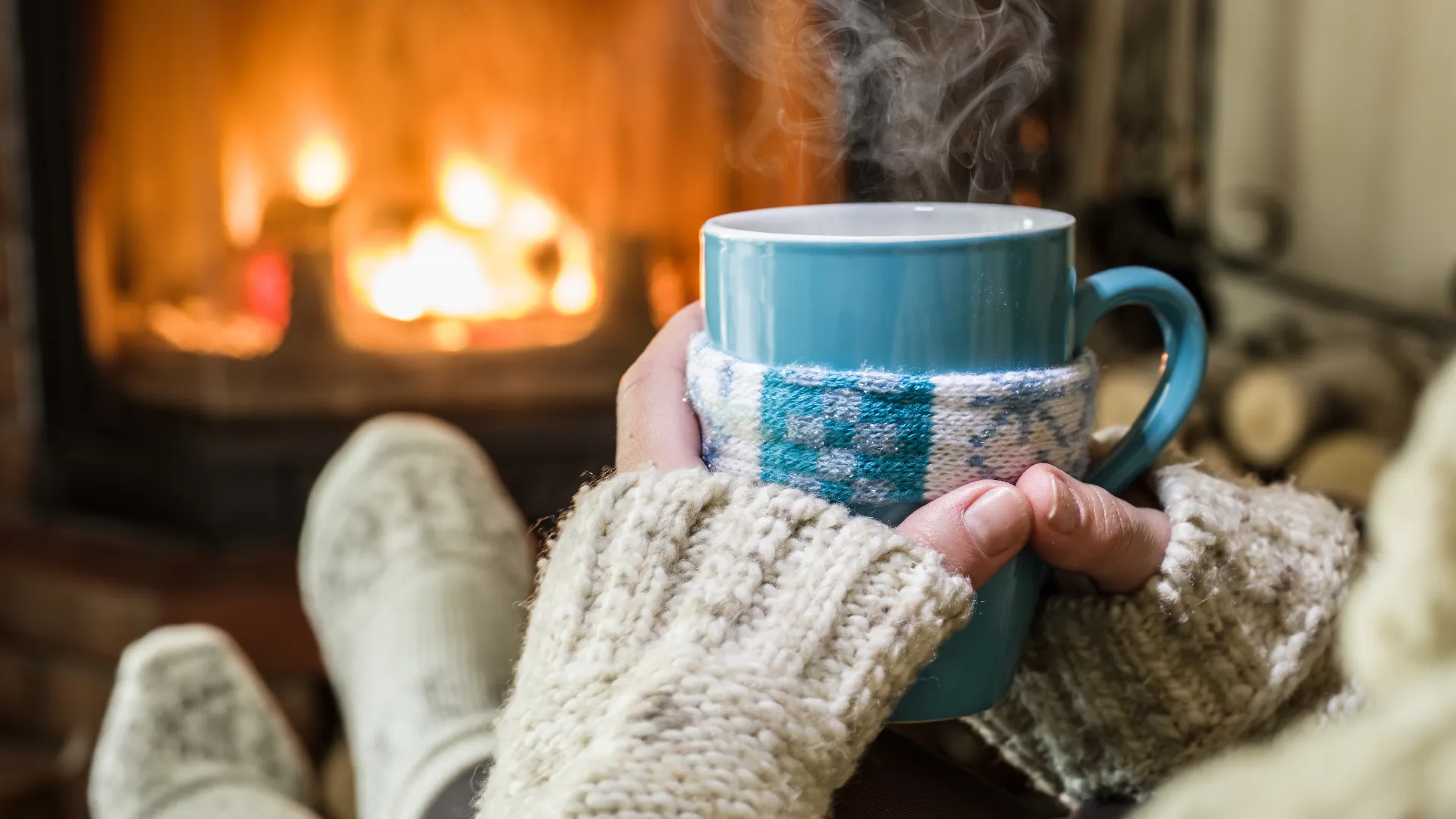How to Stay Warm and Minimize Your Power Bills This Winter