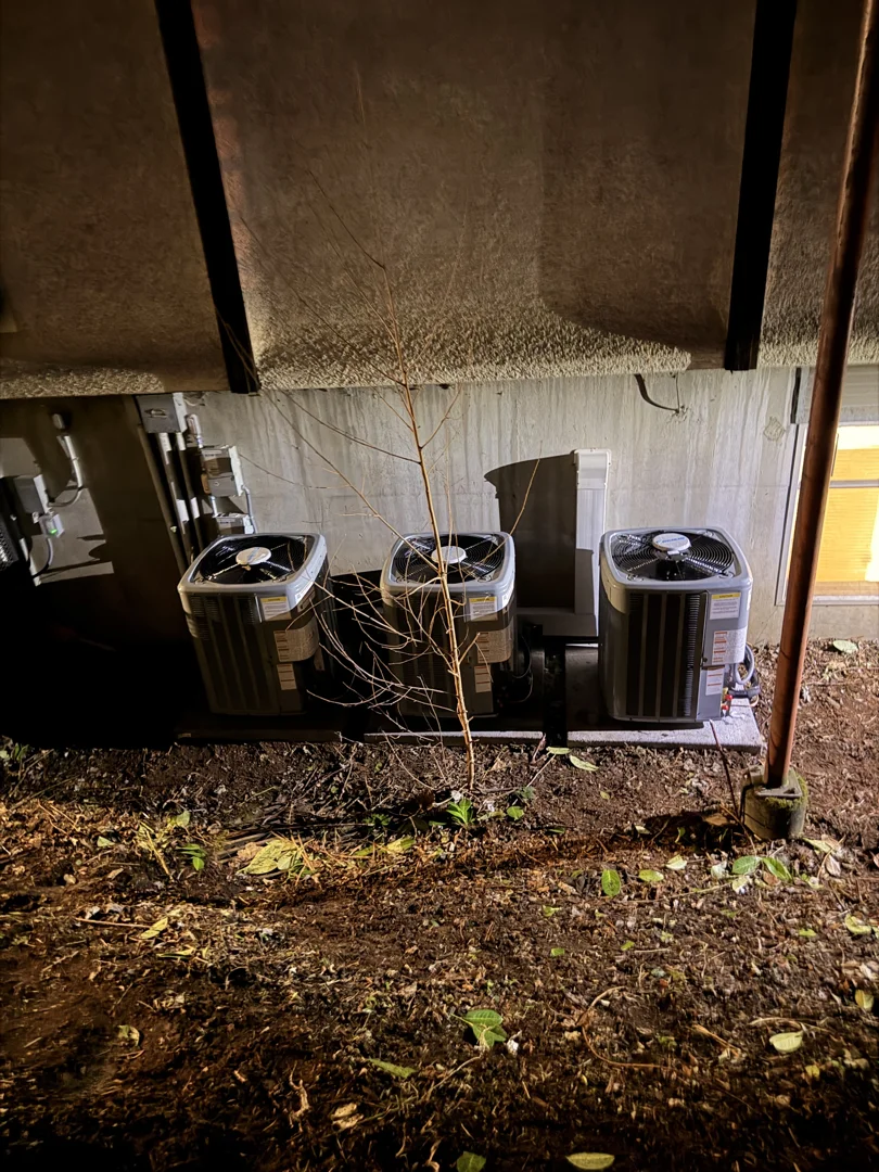 outdoor heat pump condenser unit providing zoned comfort outdoor heat pump condenser unit providing zoned comfort