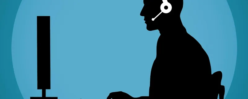 Silhouette using computer headset









