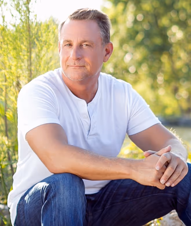 image of diverse group collaboration (for a hr tech)