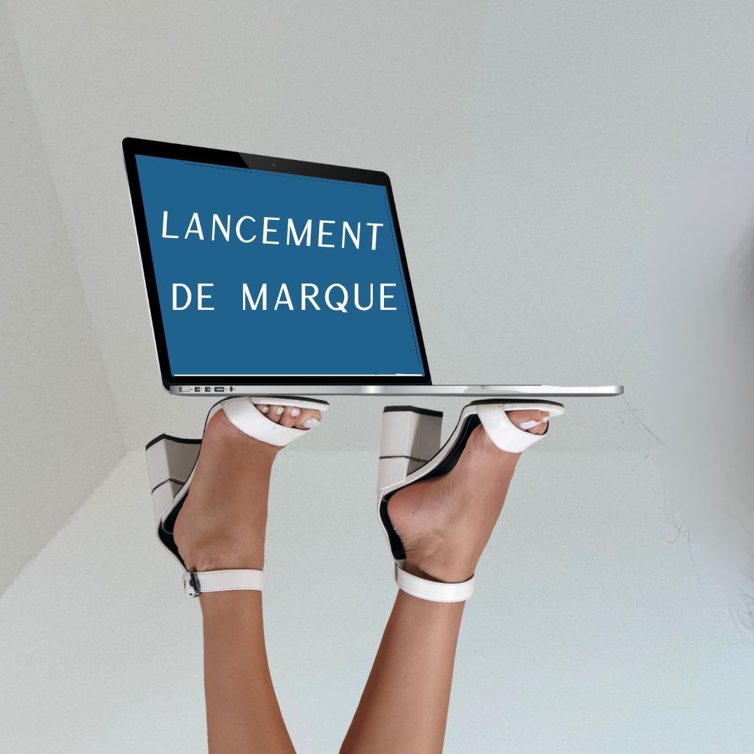 Pack de lancement de marque avec offre exclusive, comprenant stratégie marketing, design de logo, identité visuelle et outils de communication pour booster la visibilité.