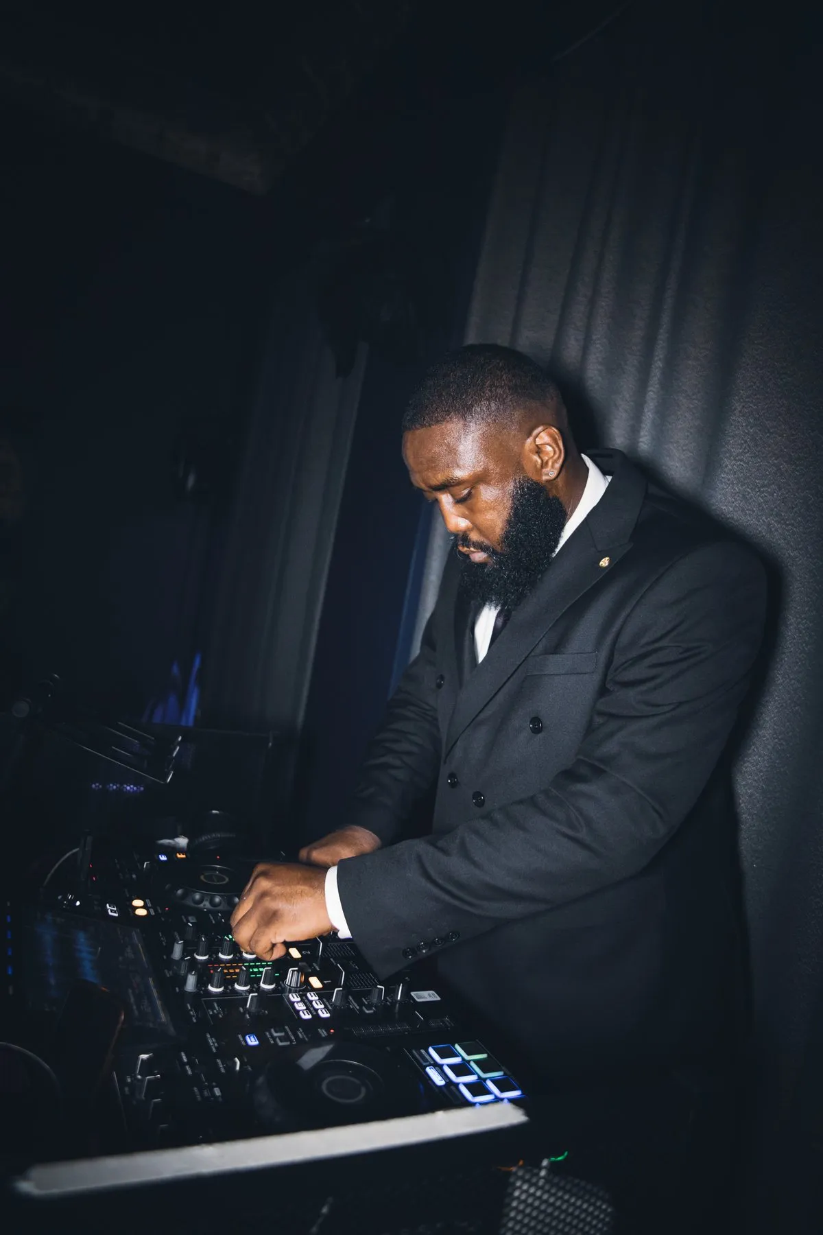 OG Lens en soirée, DJ set