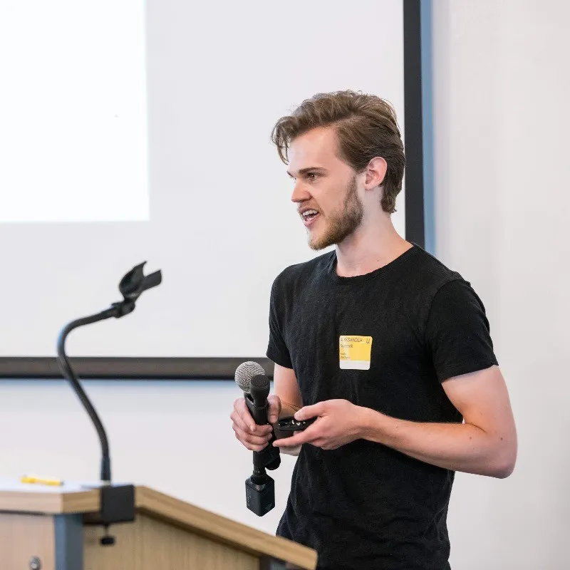 App Peak Testimonial Person 1