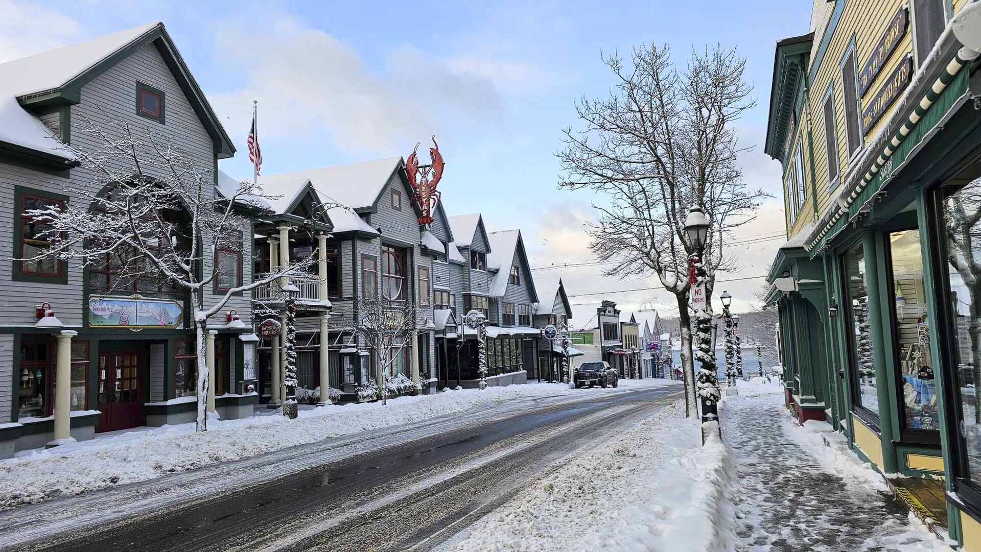 This is the time of year when inns shine the most. There’s nothing like ending a cold coastal day by a fireplace with your feet up.