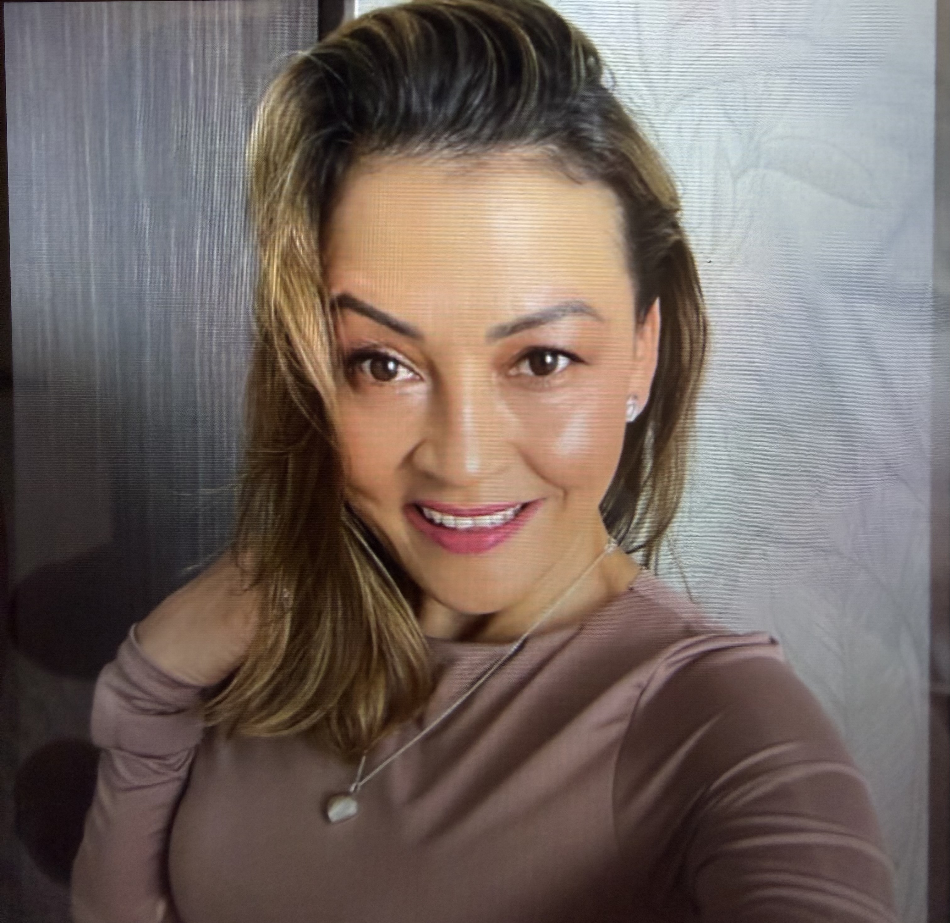 Yudy R., human teacher