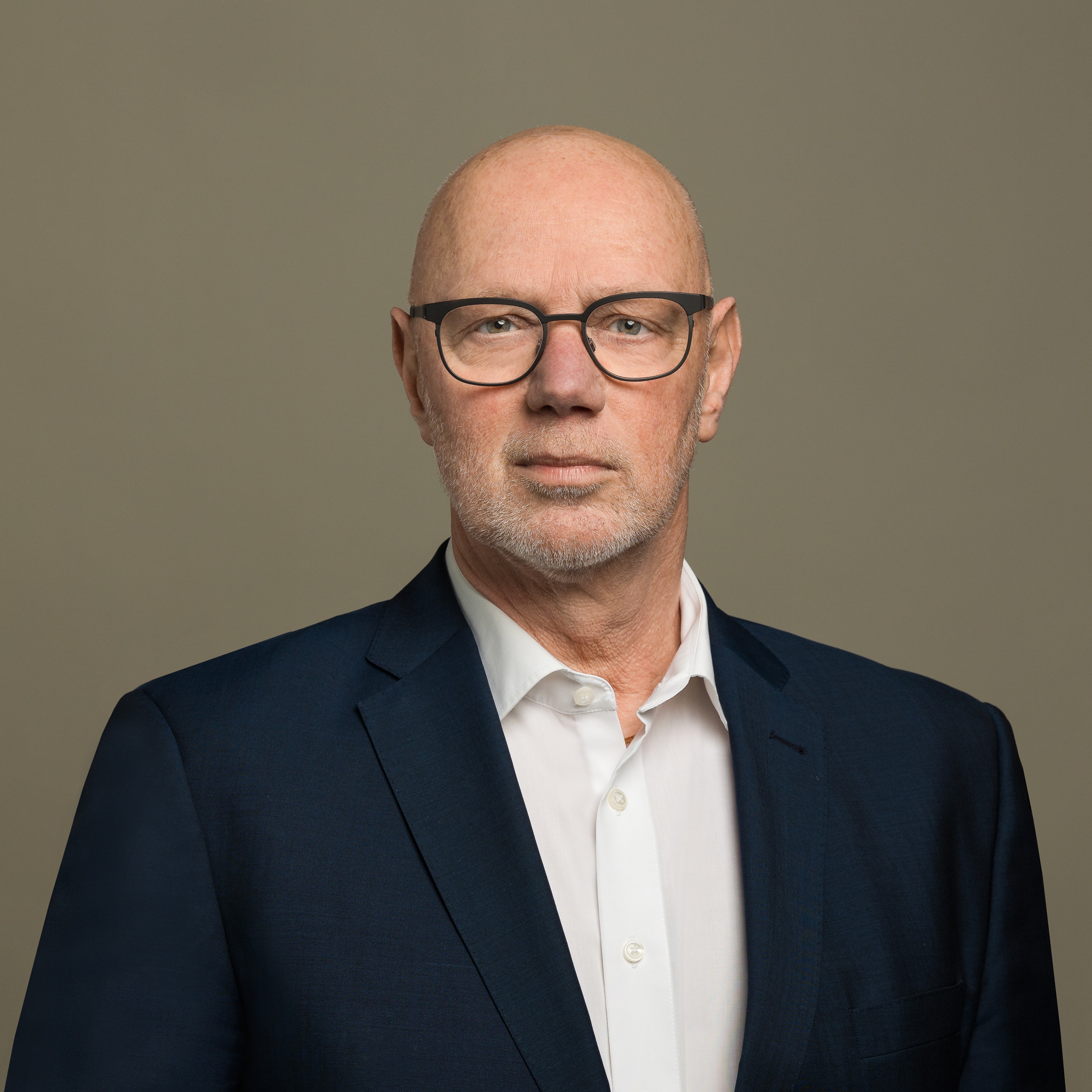 image of brainstorming session (for a productivity tools business)