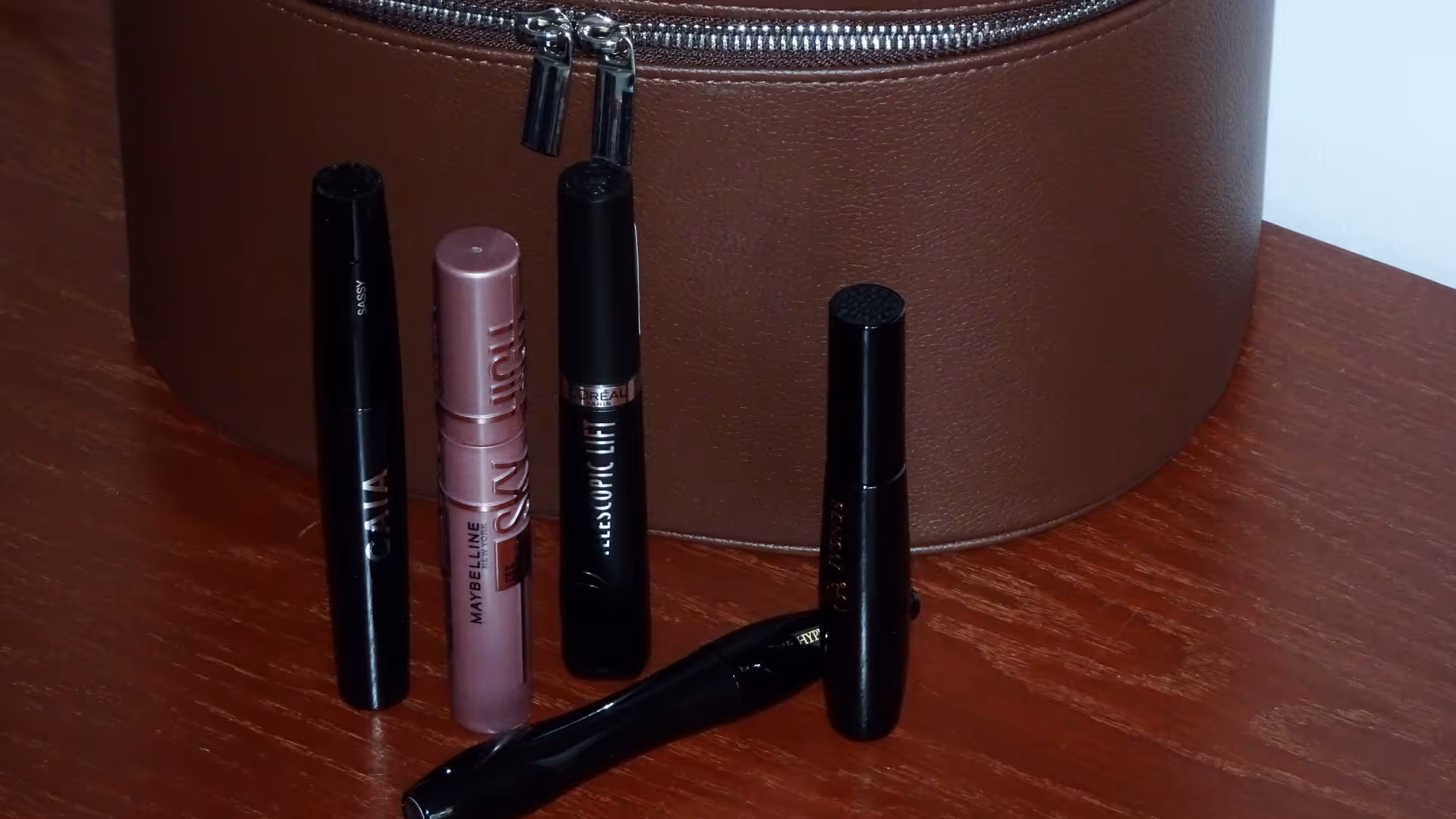 Bäst i test: Stort test av mascara – jämförelse av populära mascaror 2024