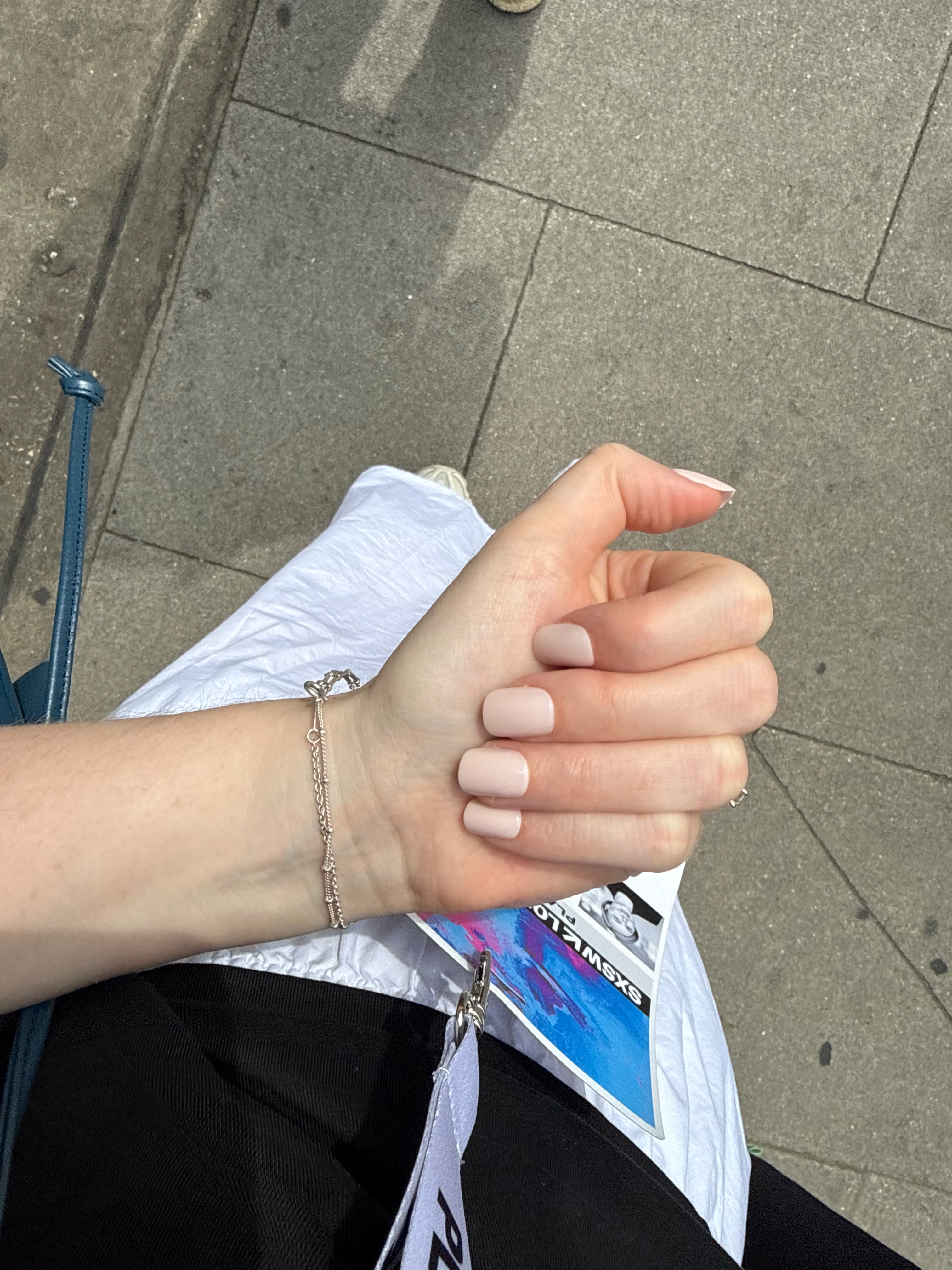 Switch Nails i modellen Square Extra Short, i färgen In The Mood For Nude
