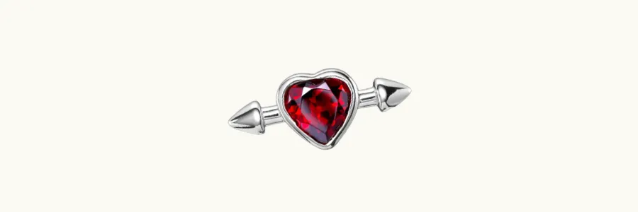 Maria Nilsdotter Pierced Heart Ear Stud Moçambique Granat Silver