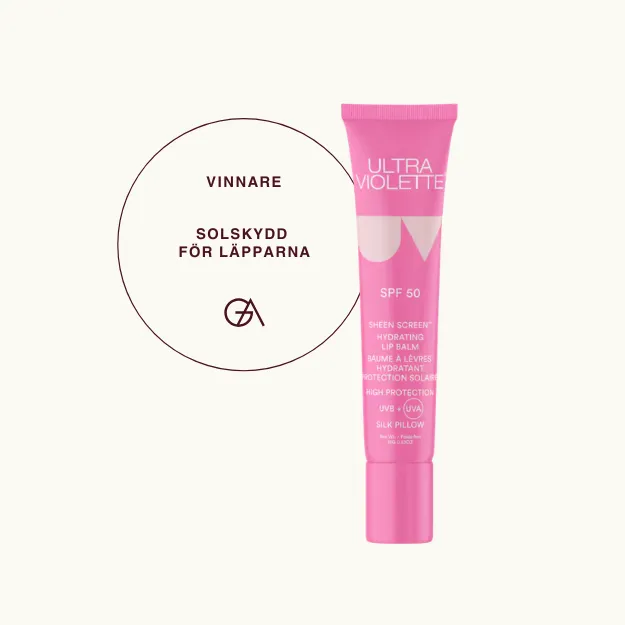 Testvinnare solskydd för läpparna: Ultra Violette Sheen Screen SPF 50 Hydrating Lip Balm, som fick hela 4.40 av Glowaddictions testpanel. Bilden visar ett rosa tubformat läppbalsam med texten "Ultra Violette SPF 50 Sheen Screen Hydrating Lip Balm" tryckt på framsidan.