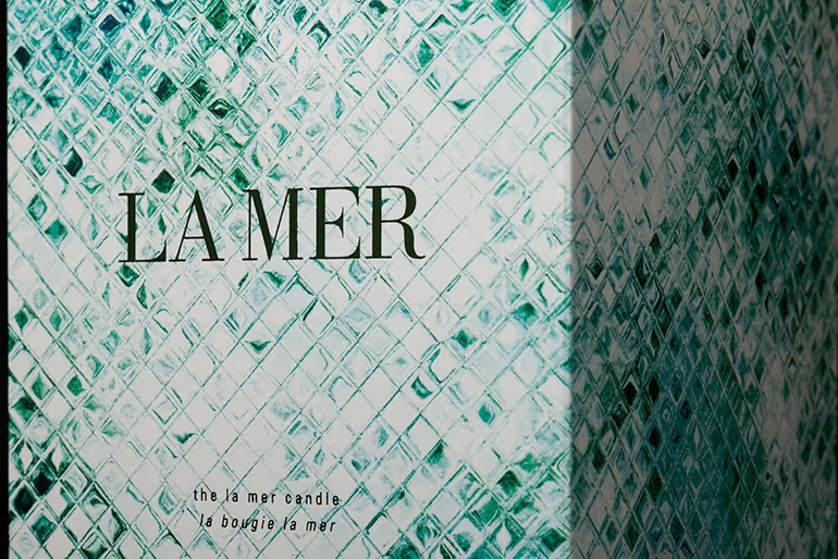 Cosmetic packaging sample two