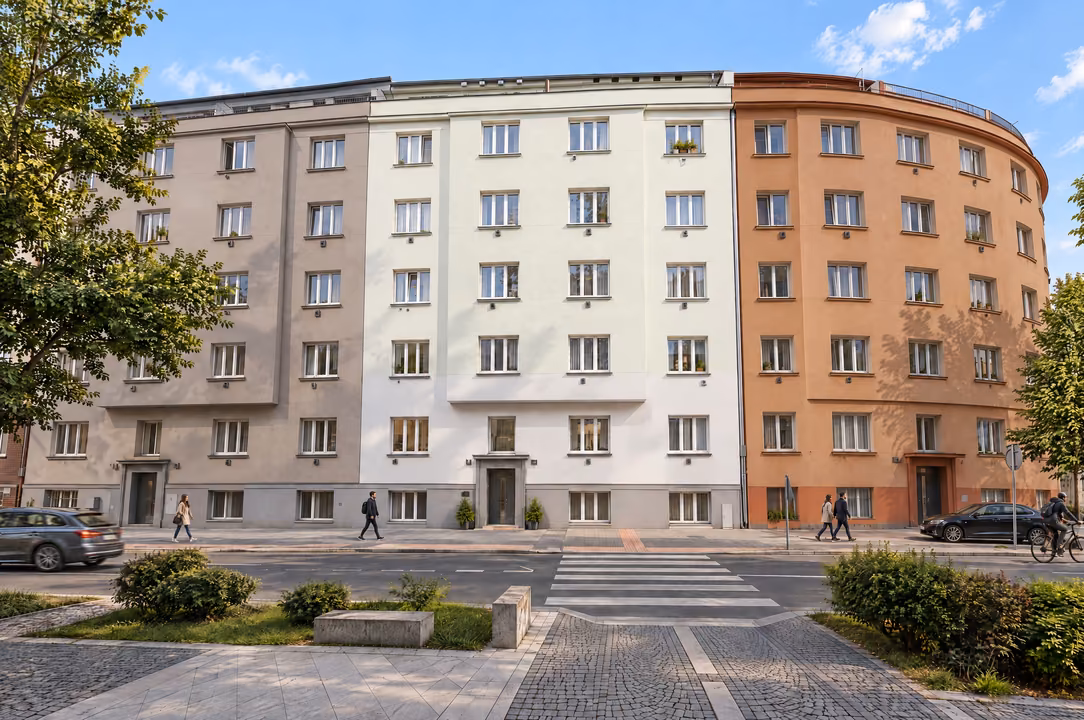 Byty Vršovice Praha 10 – projekt Přípotoční 27, opravená fasáda činžovního domu.