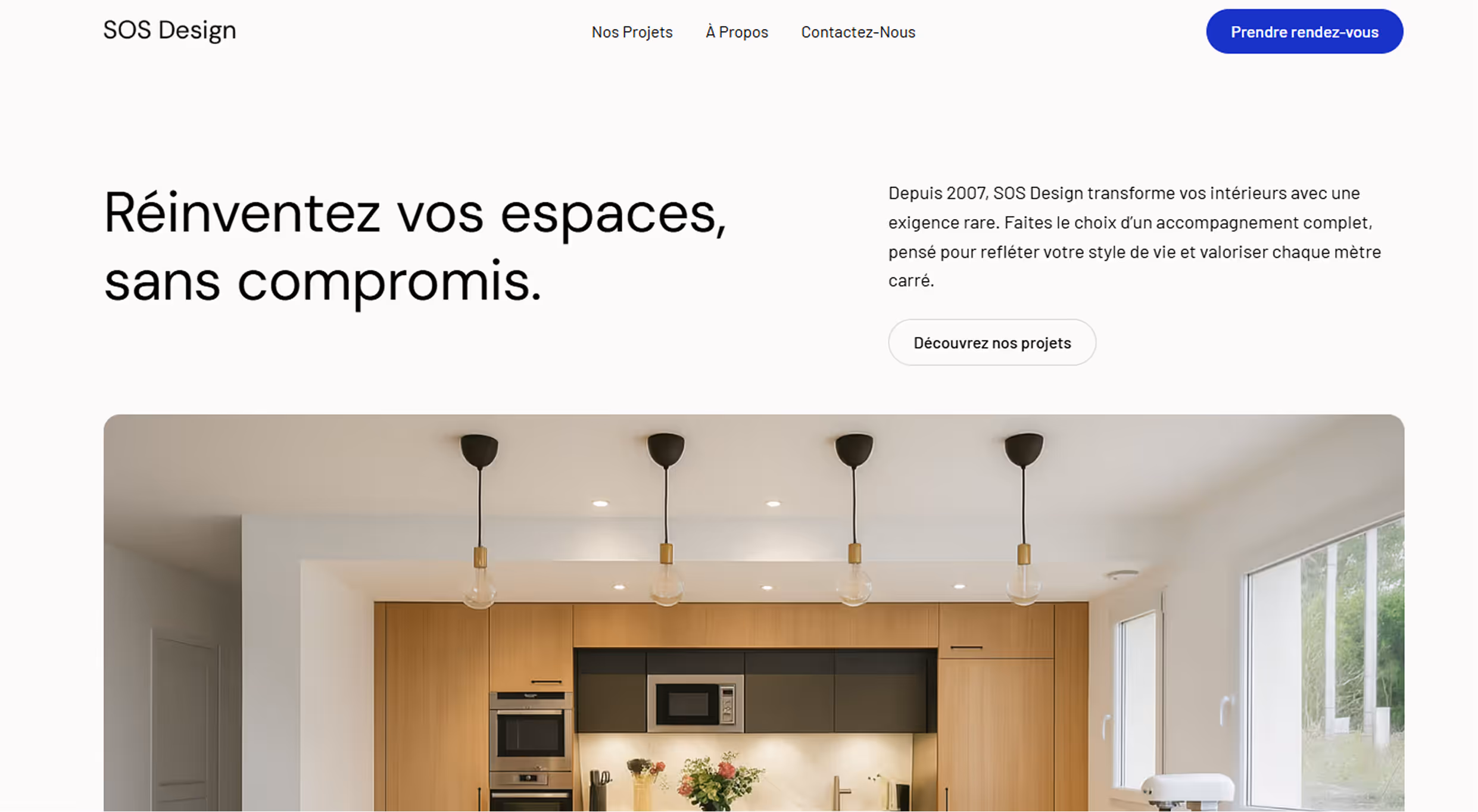 Page d’accueil de site vitrine pour architecte d’intérieur, design minimaliste et moderne développé sur Webflow.