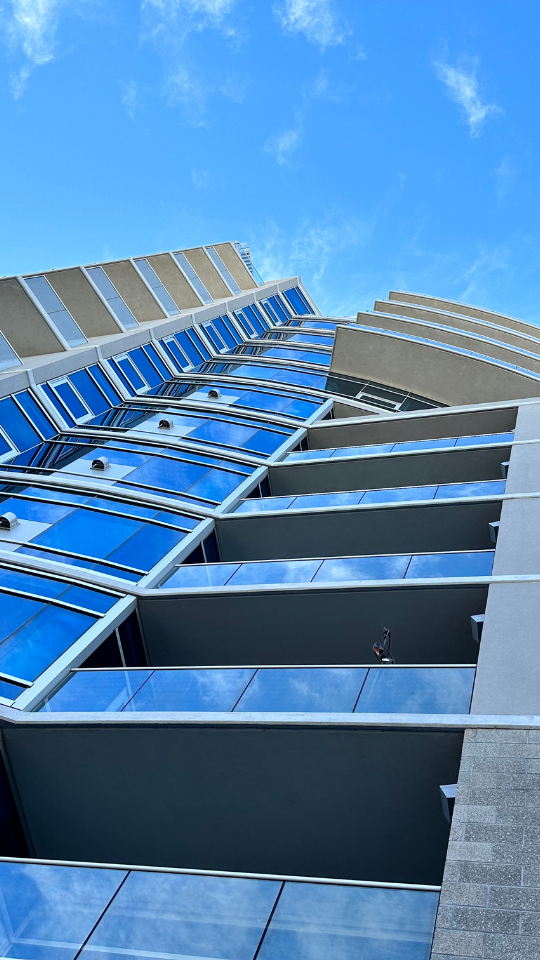 Redfin notes about 28 % more single-family sellers than buyers, while condos have 83 % more sellers than buyers