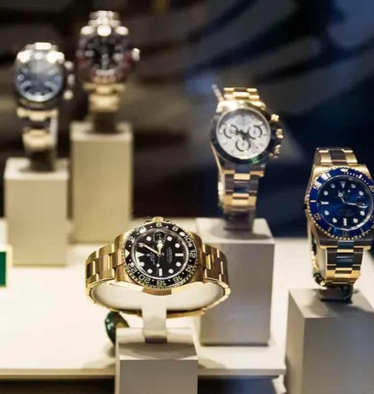 Global Luxury Watch Sales Surge as Ultra-Rich Seek Investment Timepieces