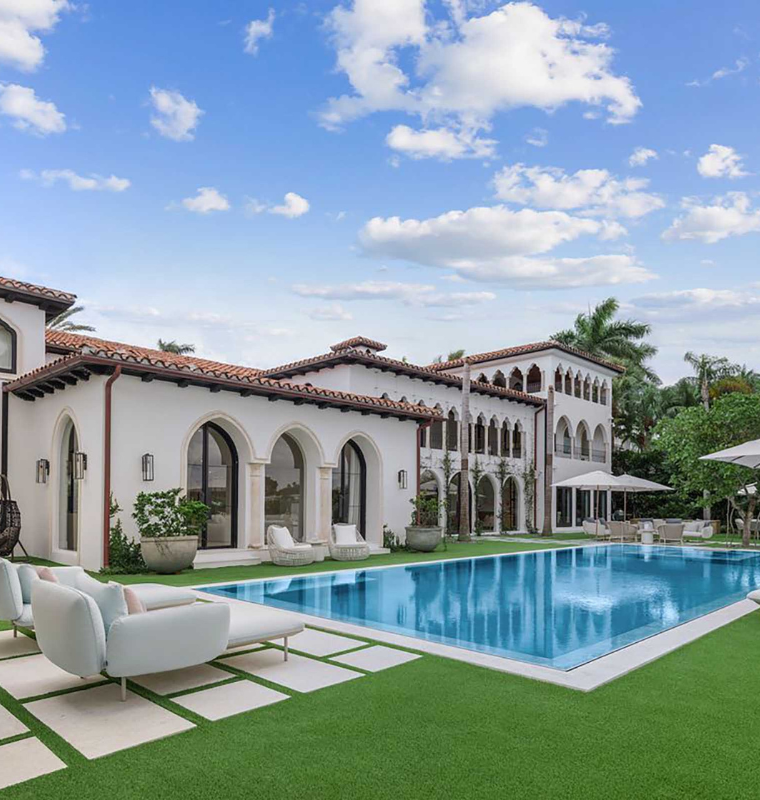 Luxury Real Estate Market Soars as Ultra-Rich Snap Up Prime Properties