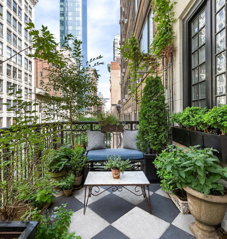 Urban Oases and the Transformation of City Living for the Affluent