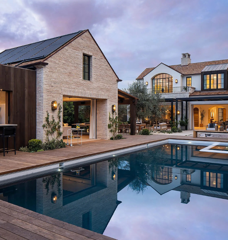 Luxury Homebuyers Compete for Properties with Integrated Wellness Ecosystems