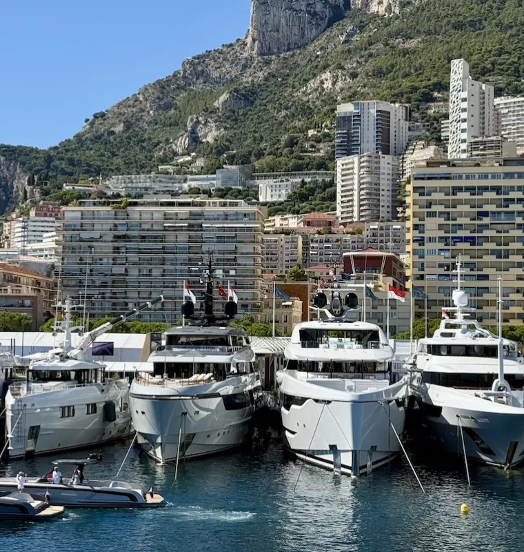 Billionaire Wealth Transfers Redefine Succession Planning and Multi-Generational Investment Structures