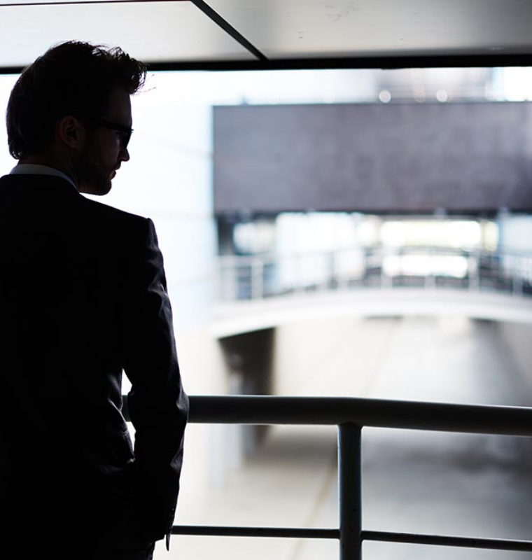 The New Luxury is Anonymity as Billionaires Retreat From Public Visibility and Social Media