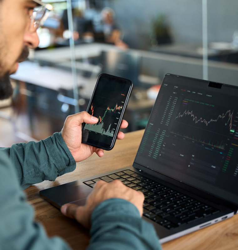 Elite Investors Build Personal Intelligence Networks Using Ex Intelligence Operatives for Market Foresight