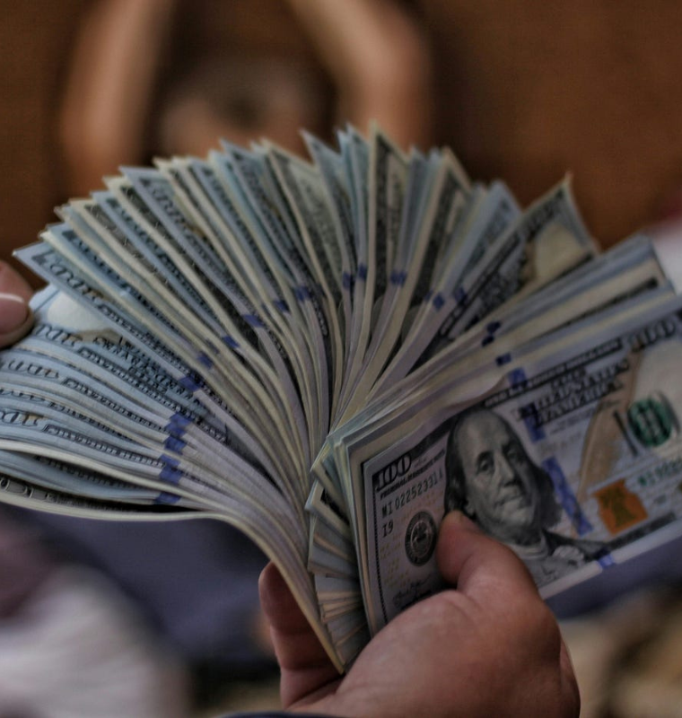 Trophy Assets Lose Appeal as Cash Flow Investments Dominate Wealth Strategies in 2026